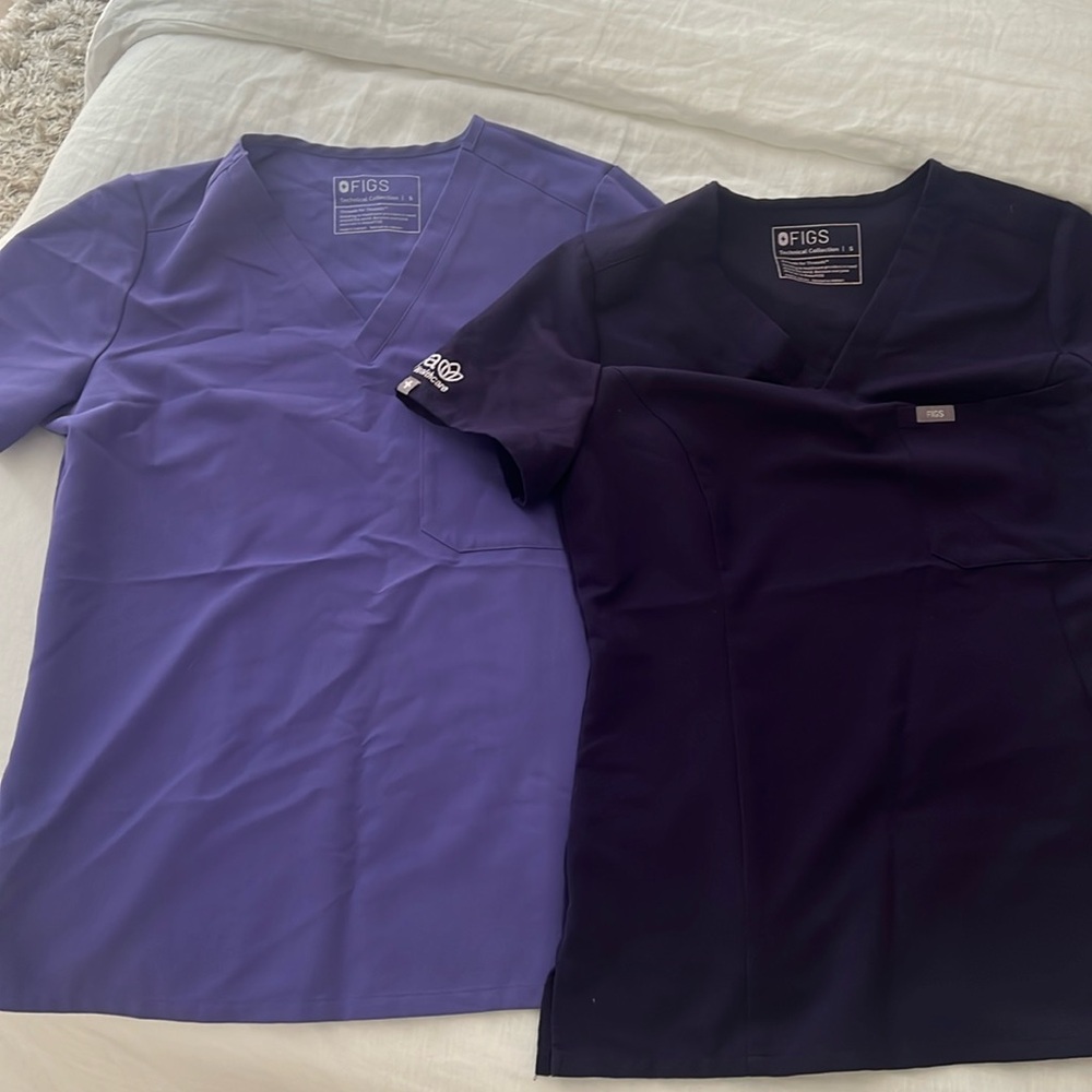 2 FIGS scrub tops